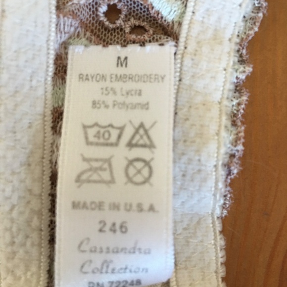 Vintage Lingerie Set Made by Felina (Circa 80s) - Picture 7 of 7